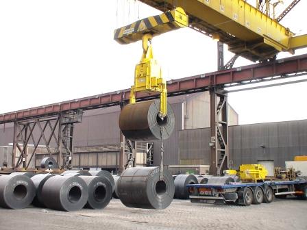 Horizontal Coil Tong Cap.45t at overload test Horizontal Coil Tong Cap.45t at overload test